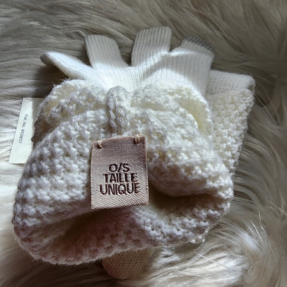 Ugg - Ivory Bow Wool Blend Tech Glove- new - Picture 6 of 6